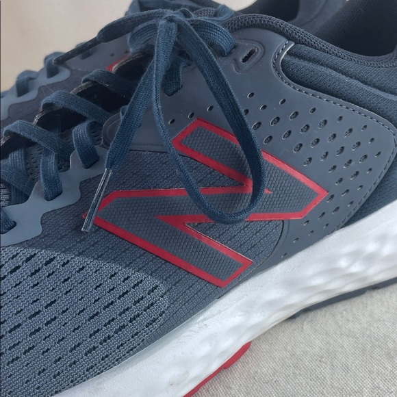 New Balance Men\'s Athletic Shoes in Gray and Red Size 11.5 main image 8